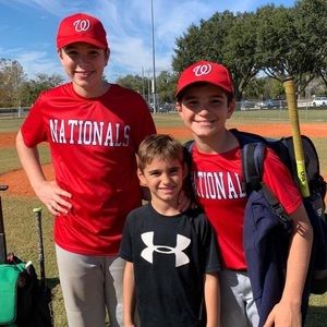 Meet your Posher, Hilary